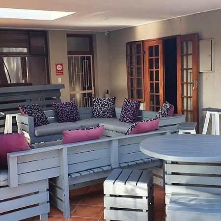 Life Tours & Accommodation Boksburg Extérieur photo