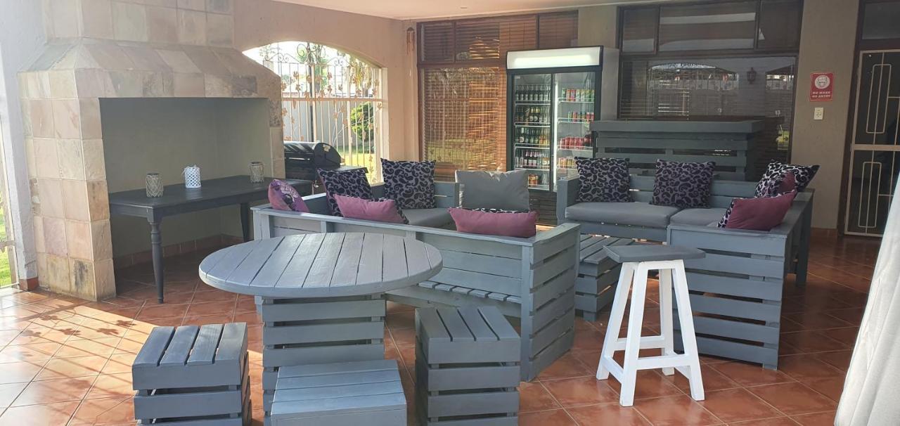 Life Tours & Accommodation Boksburg Extérieur photo