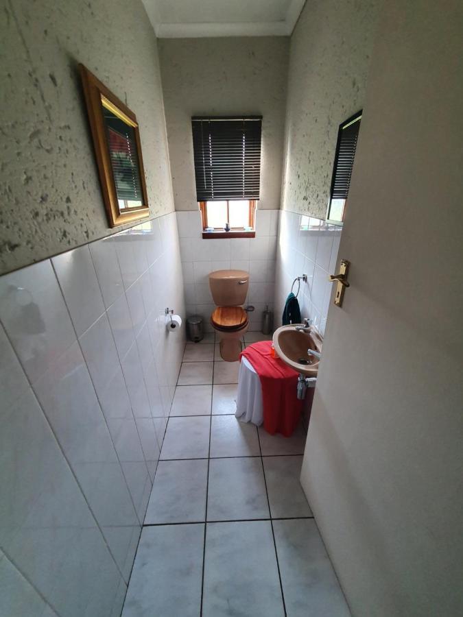 Life Tours & Accommodation Boksburg Extérieur photo